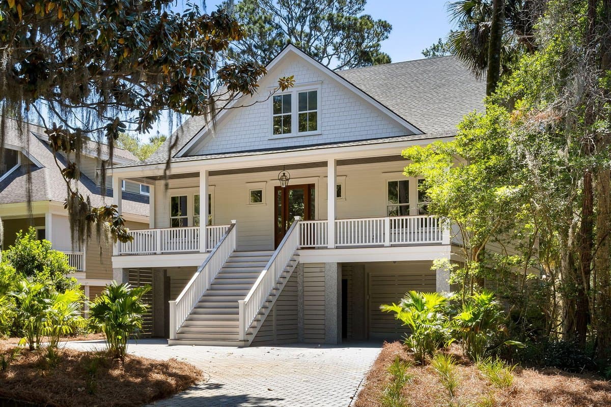 Luxury home at 1017 Crooked Oak Lane, Johns Island - sold for $2,300,000