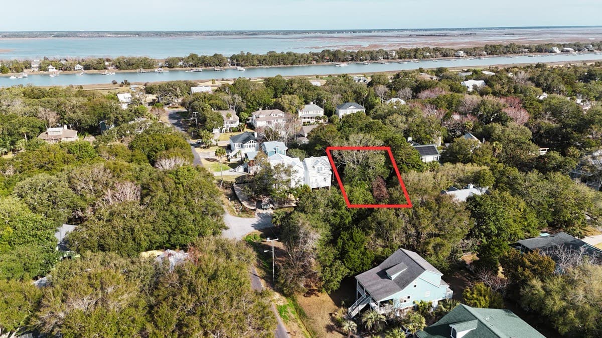 Luxury home at 17 Wills Way, Isle of Palms - sold for $1,175,000