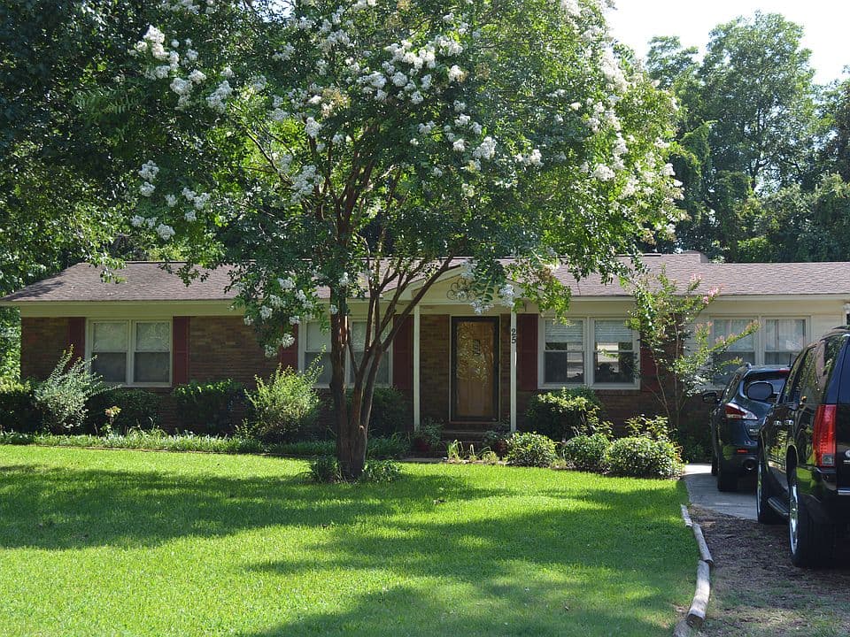 Luxury home at 25 Vincent Drive, Mount Pleasant - sold for $875,000