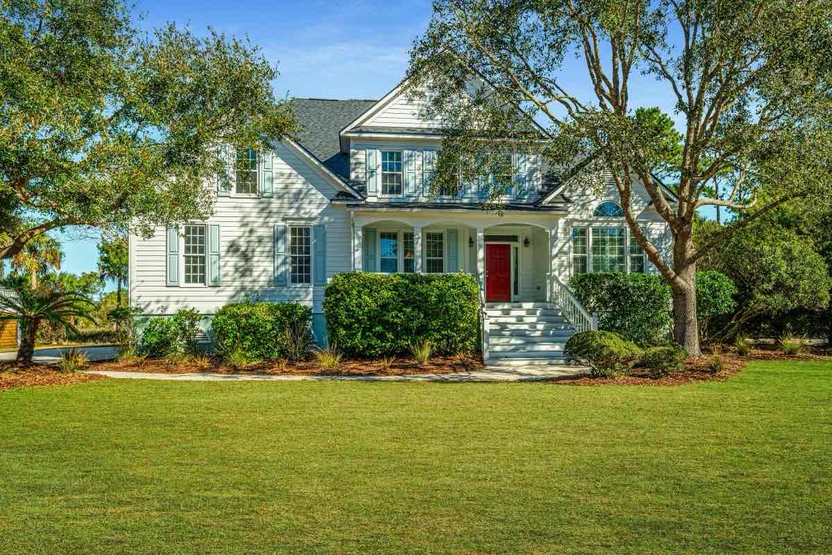 Luxury home at 306 Oak Point Landing Drive, Mount Pleasant - sold for $1,350,000